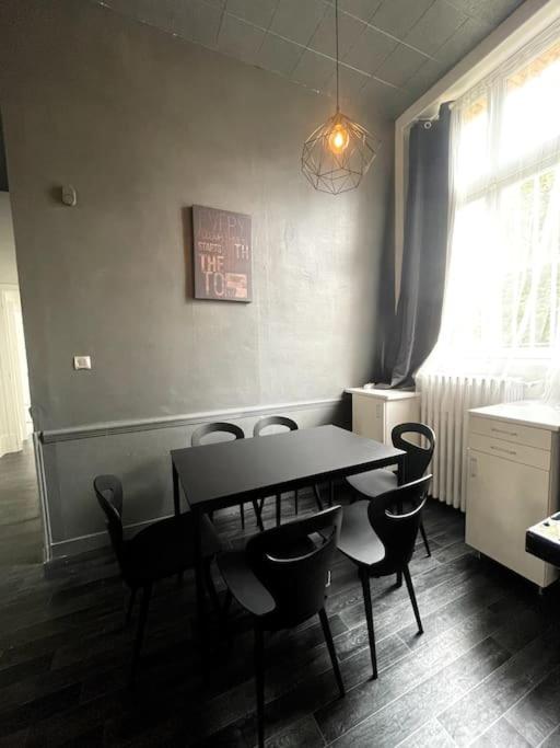 Agreable Maison De Ville Dans La Plus Belle Avenue ออร์เลออง ภายนอก รูปภาพ