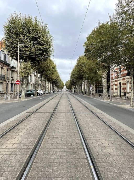 Agreable Maison De Ville Dans La Plus Belle Avenue ออร์เลออง ภายนอก รูปภาพ
